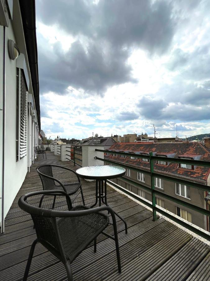Hradebni - Terrace In The Old Town Apartment Prag